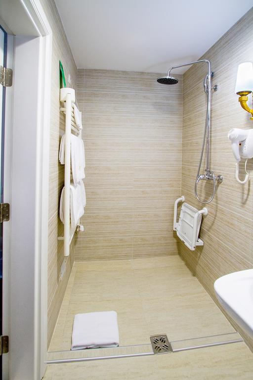 A Hoteli - Hotel Sloboda Šabac Pokoj fotografie
